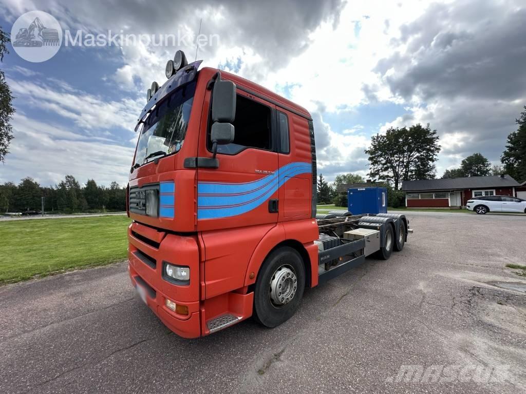 MAN TGX 28.530 LAXO Camiões de chassis e cabine