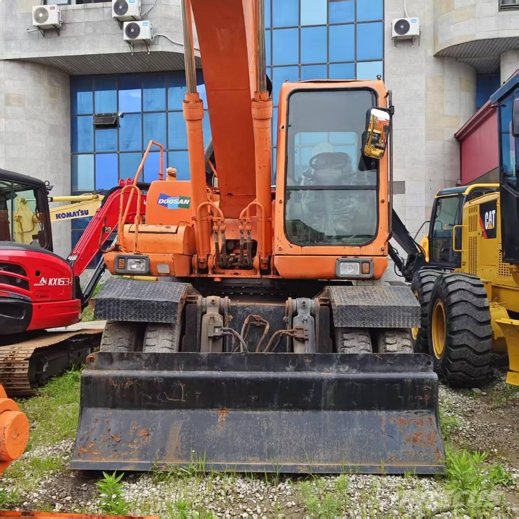 Doosan DH 210 W-7 Escavadoras de rodas