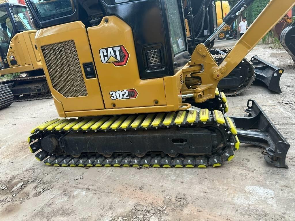 CAT 302 Mini Escavadoras <7t