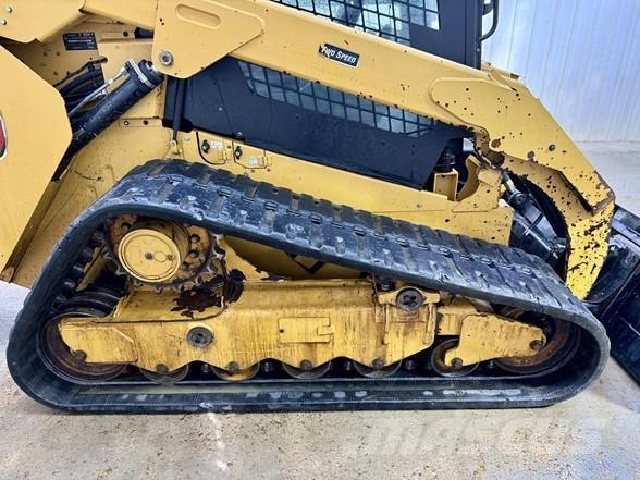 CAT 299D3 XE Carregadoras de direcção deslizante