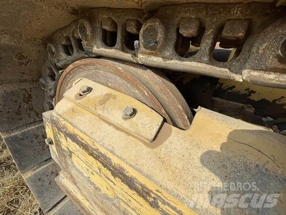 CAT D3K2 XL Dozers - Tratores rastos