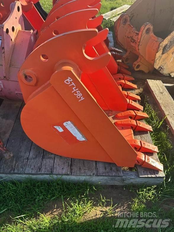 Kubota BT4584 Carregadoras de direcção deslizante