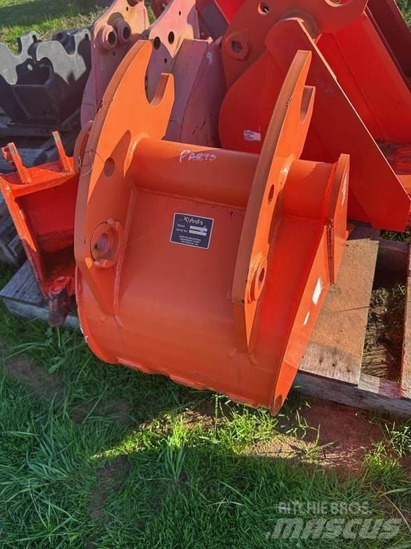 Kubota BT4584 Carregadoras de direcção deslizante