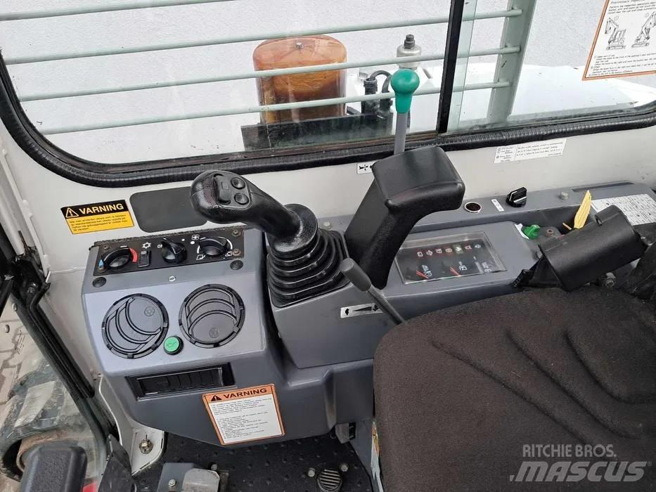 Takeuchi TB 153 FR Escavadoras de rastos