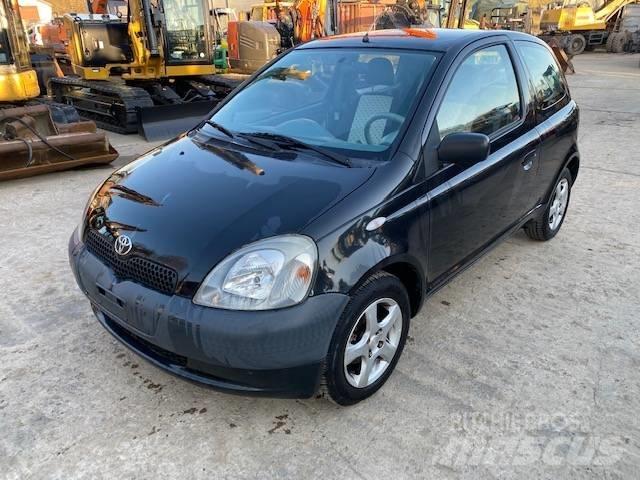 Toyota Yaris Carros Ligeiros