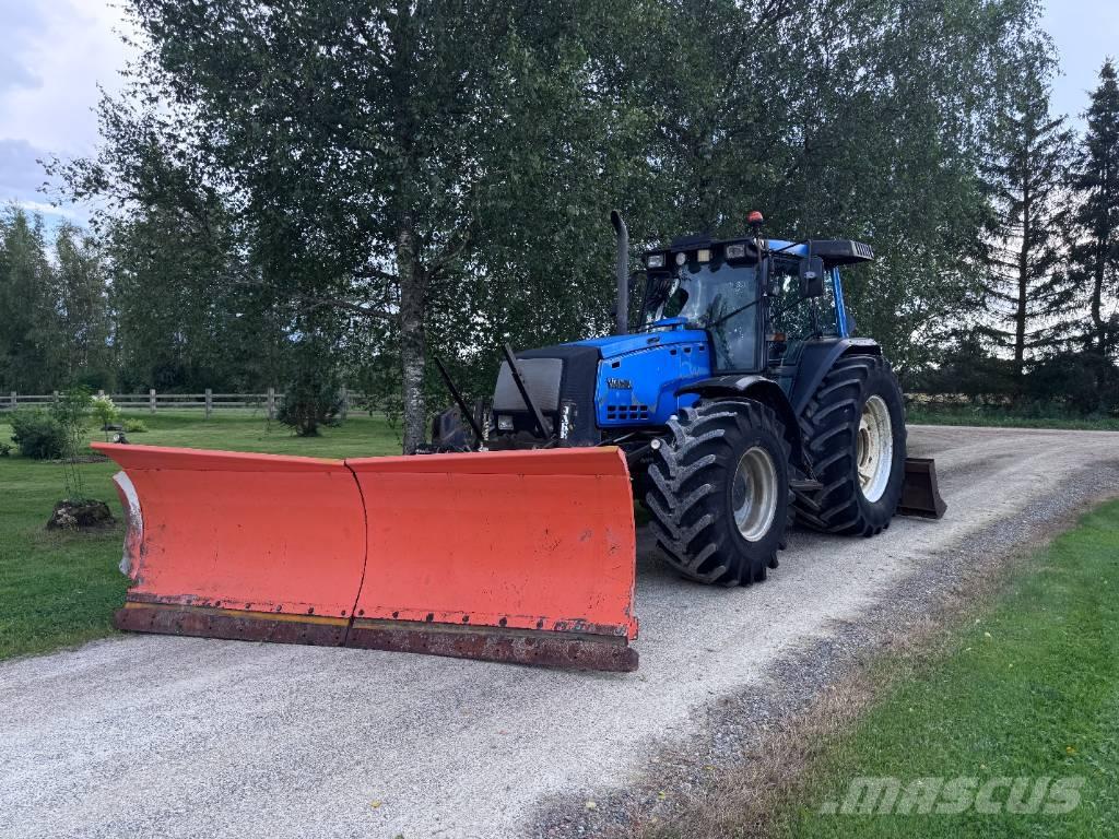 Valtra 8400-4 Tratores Agrícolas usados