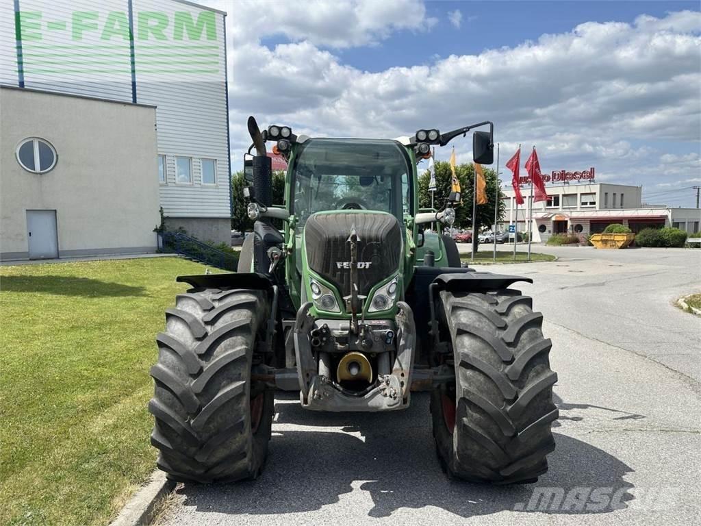 Fendt 718 vario Tratores Agrícolas usados