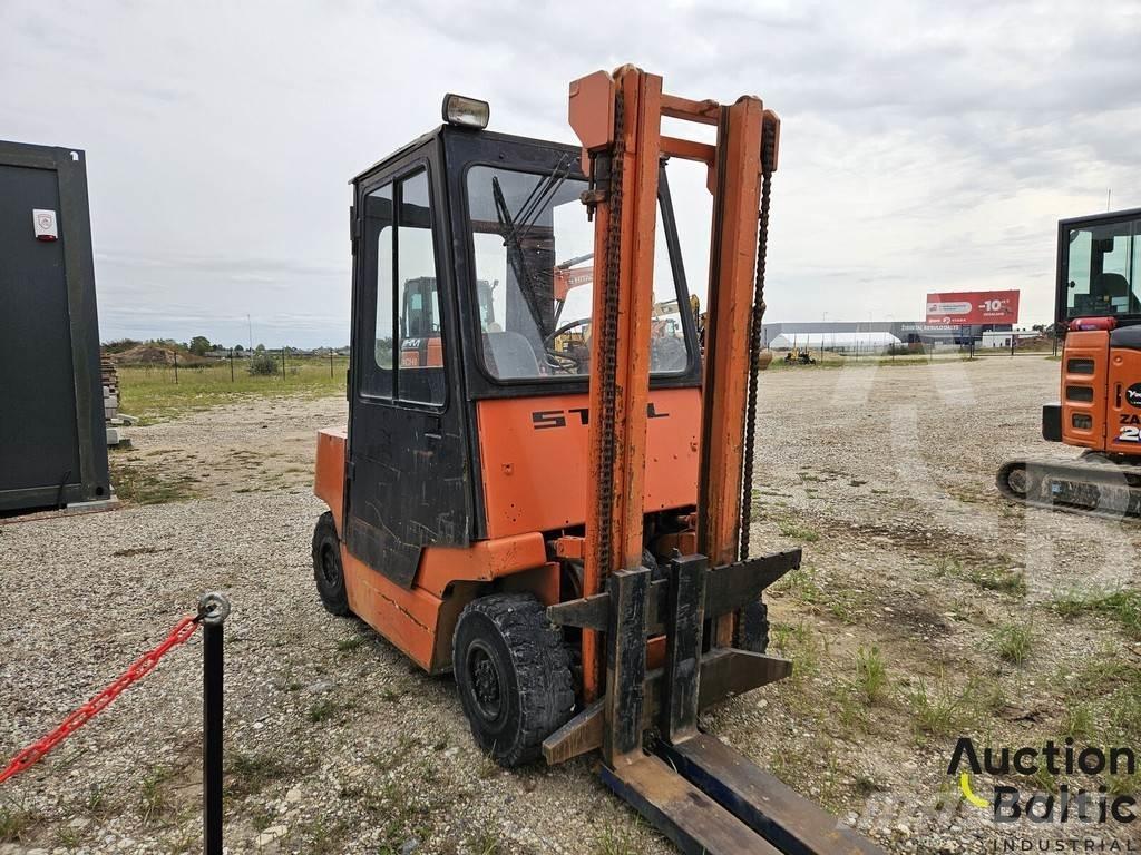 Still R70/30 Empilhadores Diesel