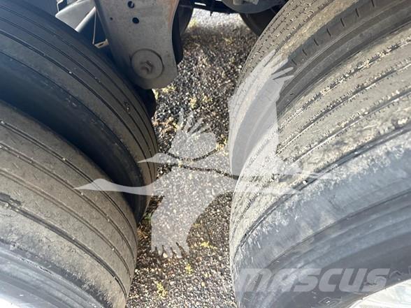 Utility 3000R Semi Reboques Isotérmicos