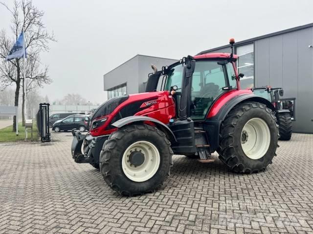 Valtra T144 Hitech Tratores Agrícolas usados