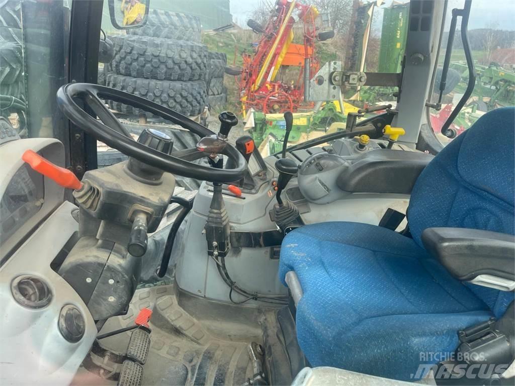 New Holland 6020 Tratores Agrícolas usados