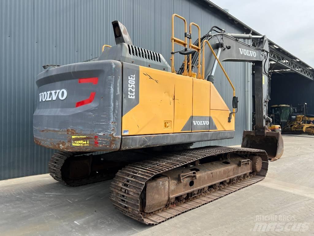 Volvo EC250E L Escavadoras de rastos