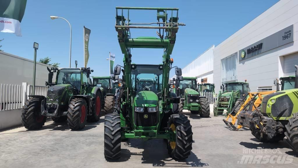 John Deere 5115R Tratores Agrícolas usados