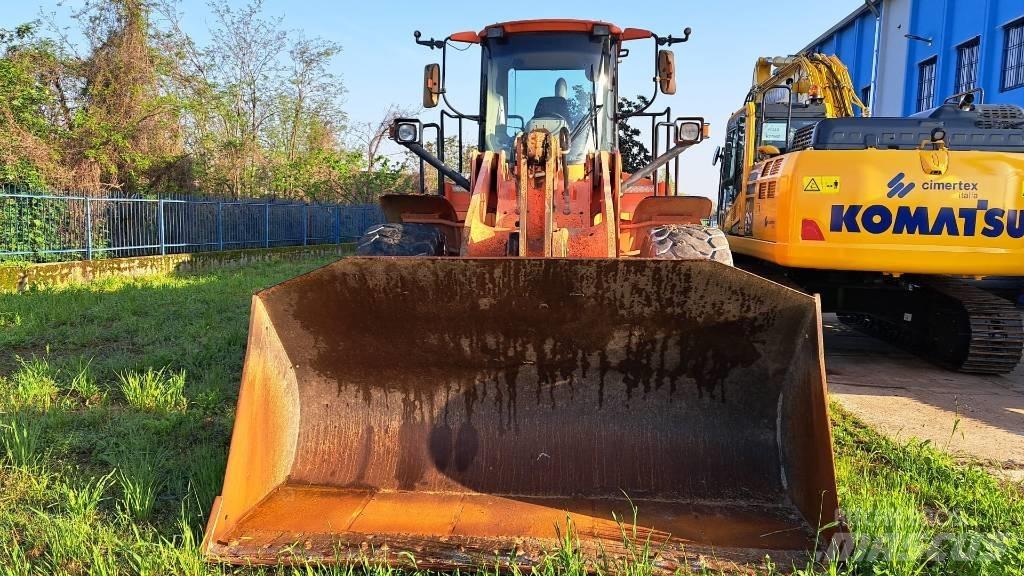 Hitachi W190 Pás carregadoras de rodas