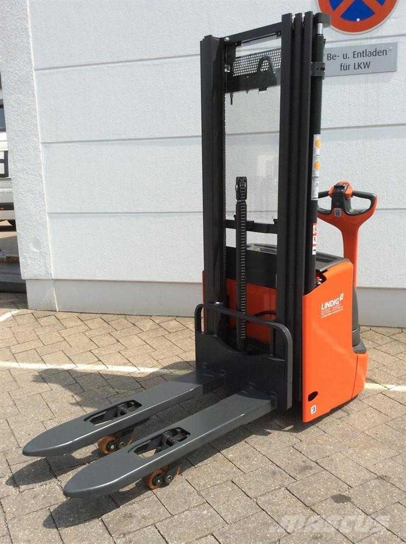 Linde L12I Self propelled stackers