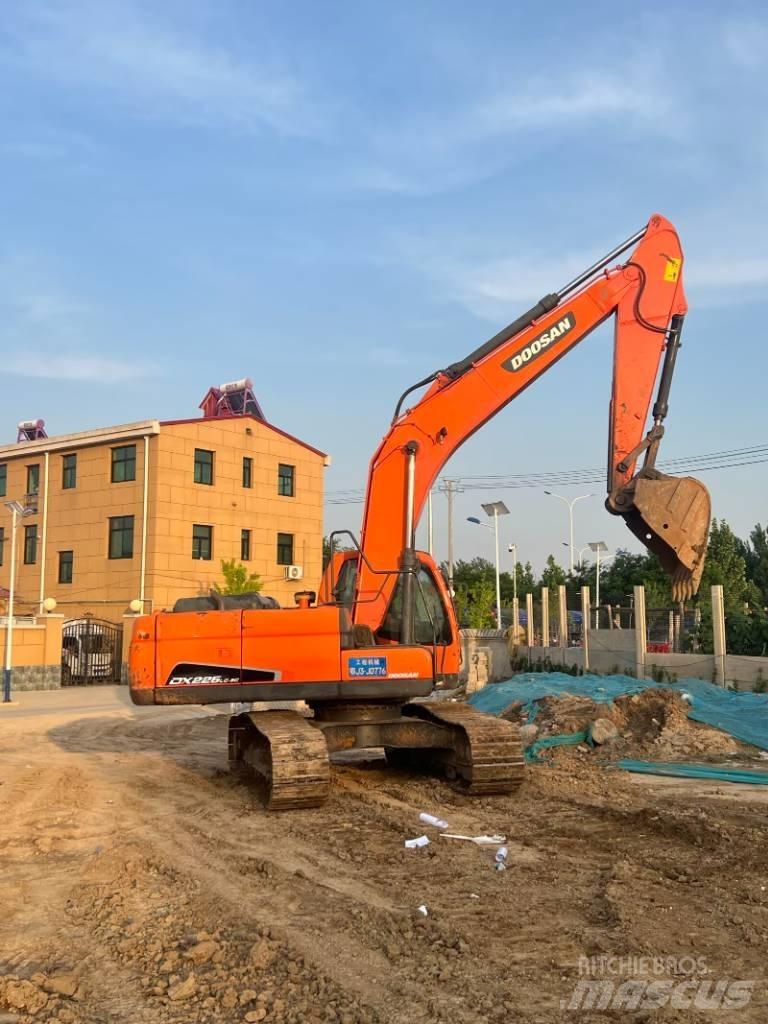 Doosan DX225LC-9C Escavadoras de rastos