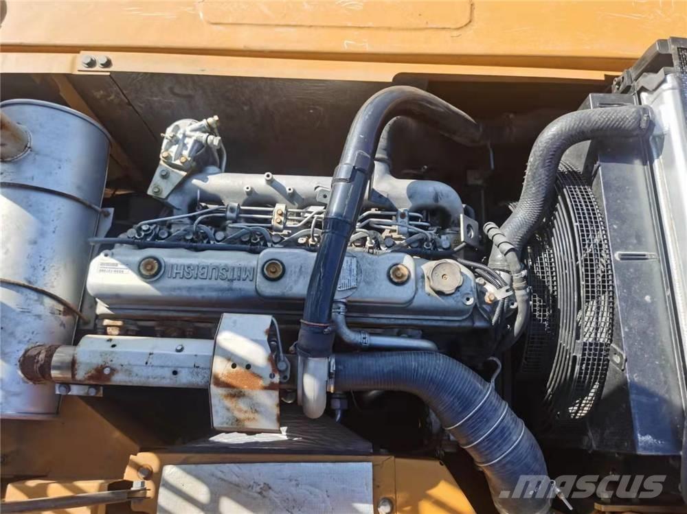 Sany SY215-9 Escavadoras de rastos