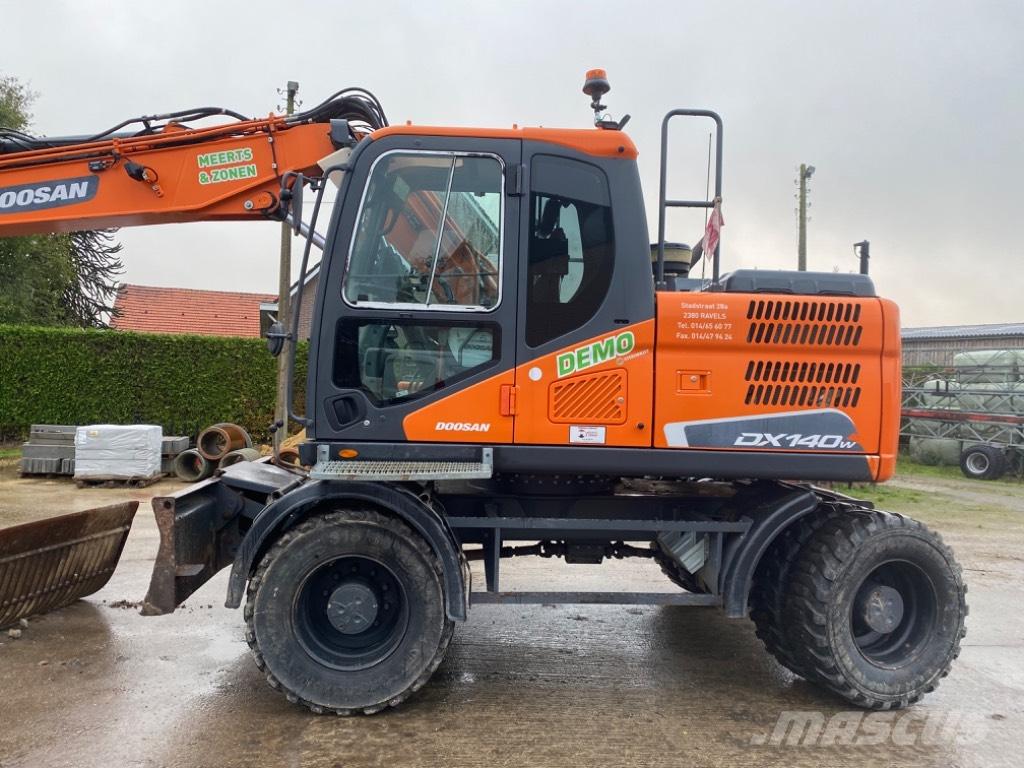 Doosan DX 140 W -5 Gruas Todo terreno