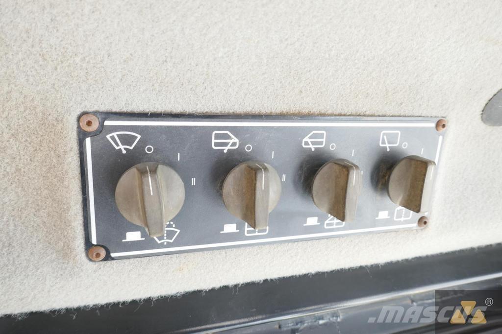 CAT D6T LGP Dozers - Tratores rastos