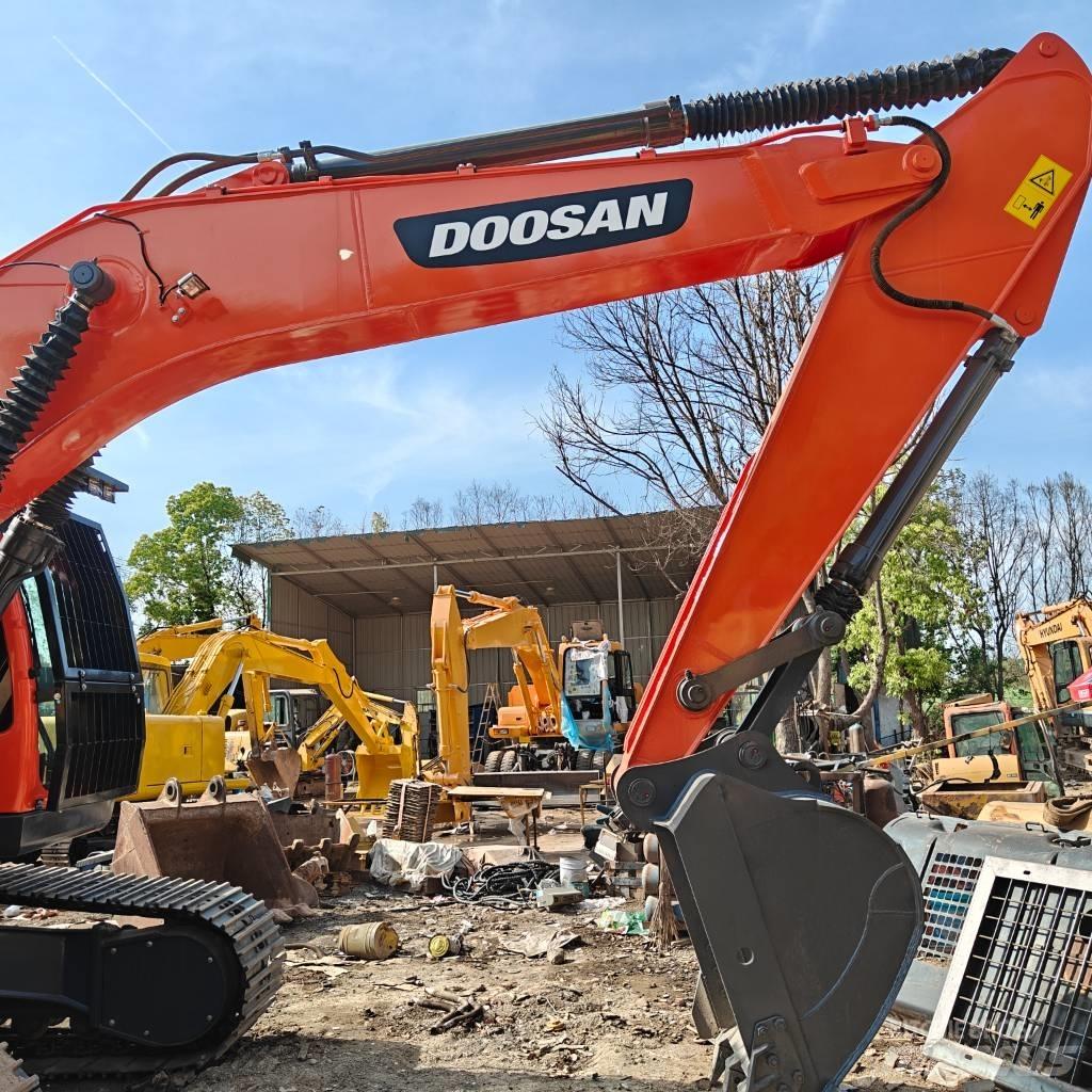 Doosan DX 225 LCA Escavadoras de rastos