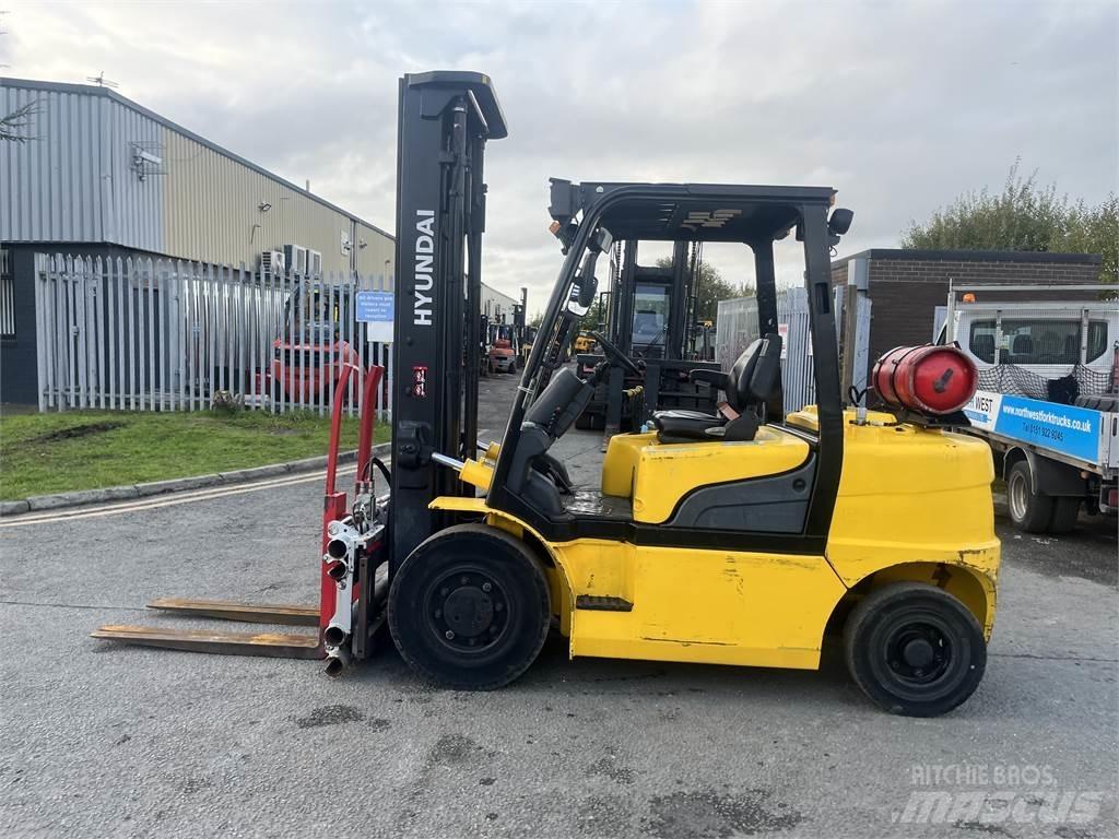 Hyundai 35L-7A Empilhadores a gás