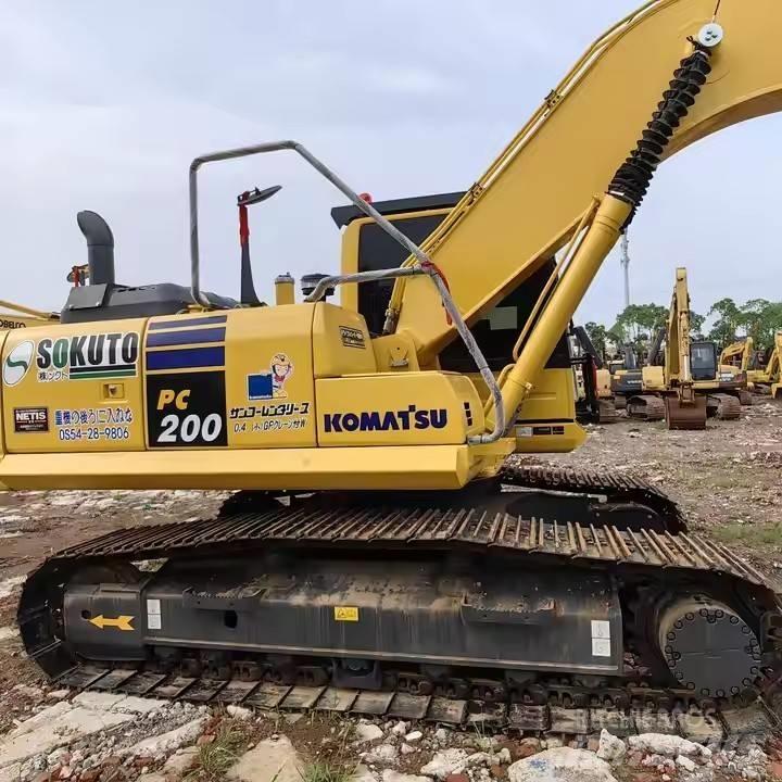 Komatsu PC200 Escavadoras Midi 7t - 12t
