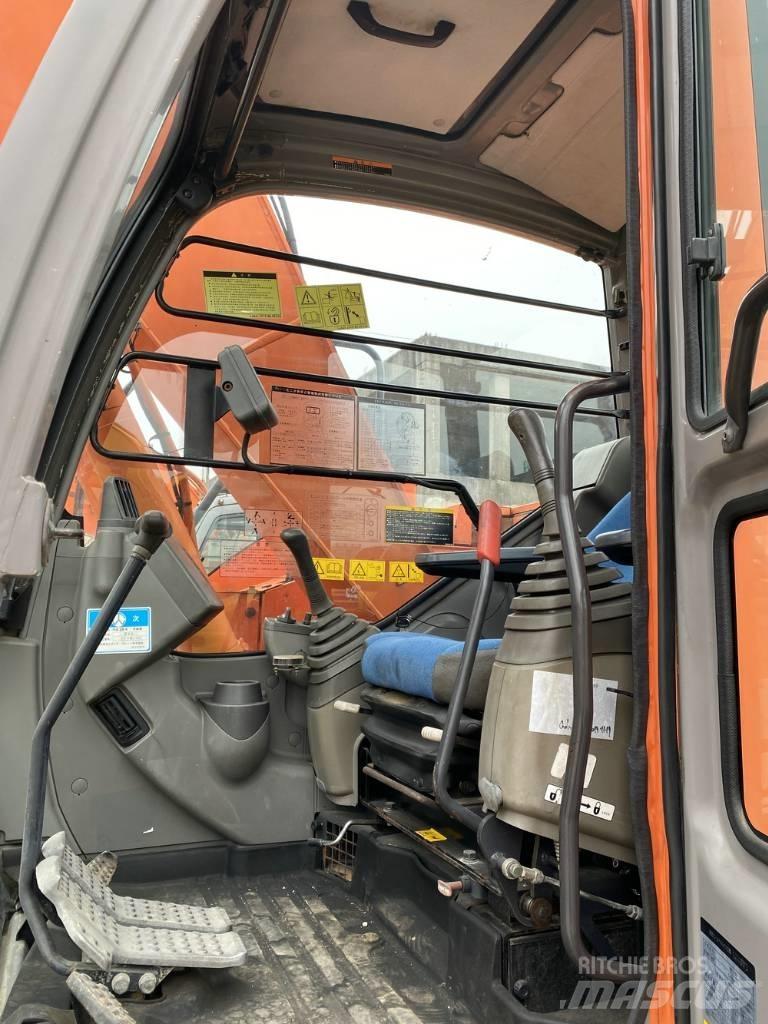Hitachi 135 Escavadoras de rastos
