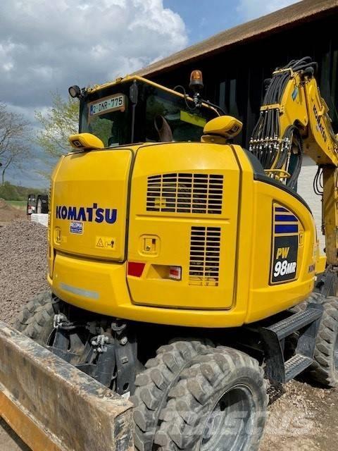 Komatsu PW 98 MR-11 Escavadoras de rodas