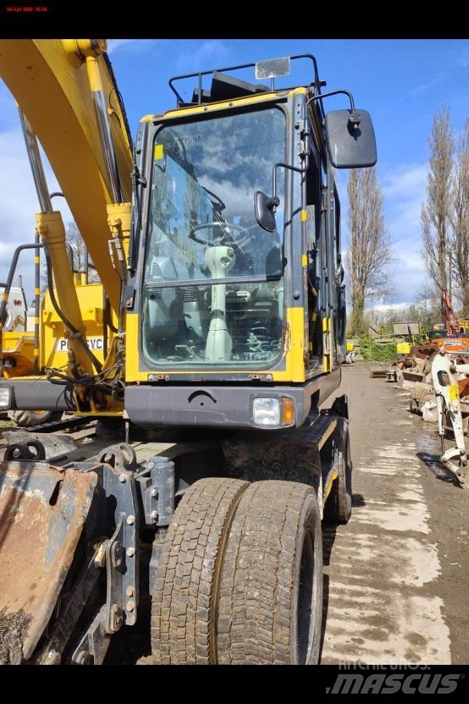 Komatsu PW 148-8 Escavadoras de rodas