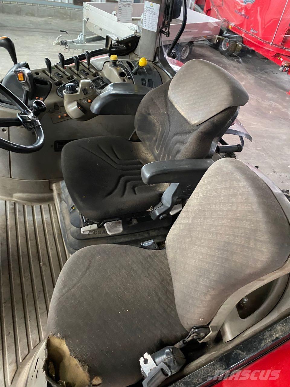 Case IH MXU 135 Tratores Agrícolas usados