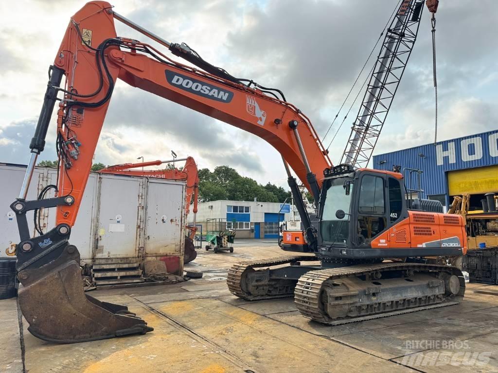 Doosan DX 300 LC-5 Escavadoras de rastos
