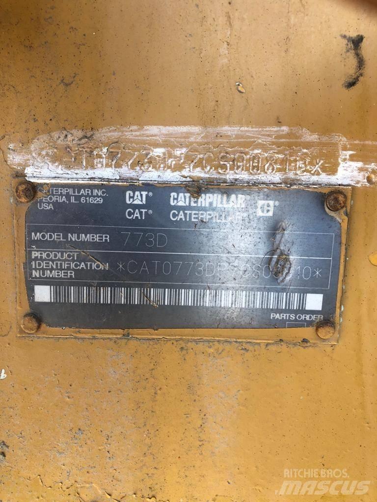 CAT 773 D Camiőes dumper basculantes rígidos