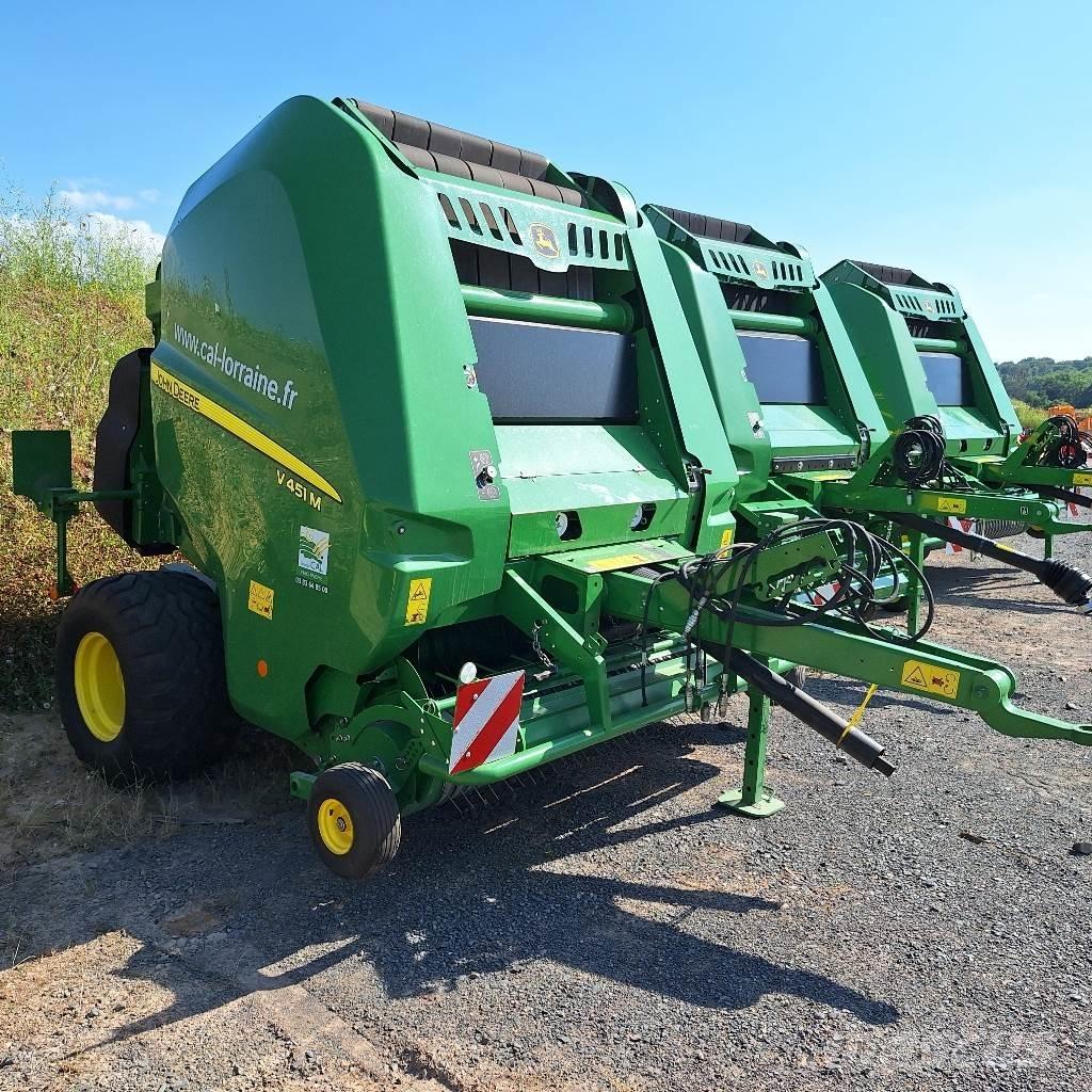 John Deere V 451 M Enfardadeira de rolos