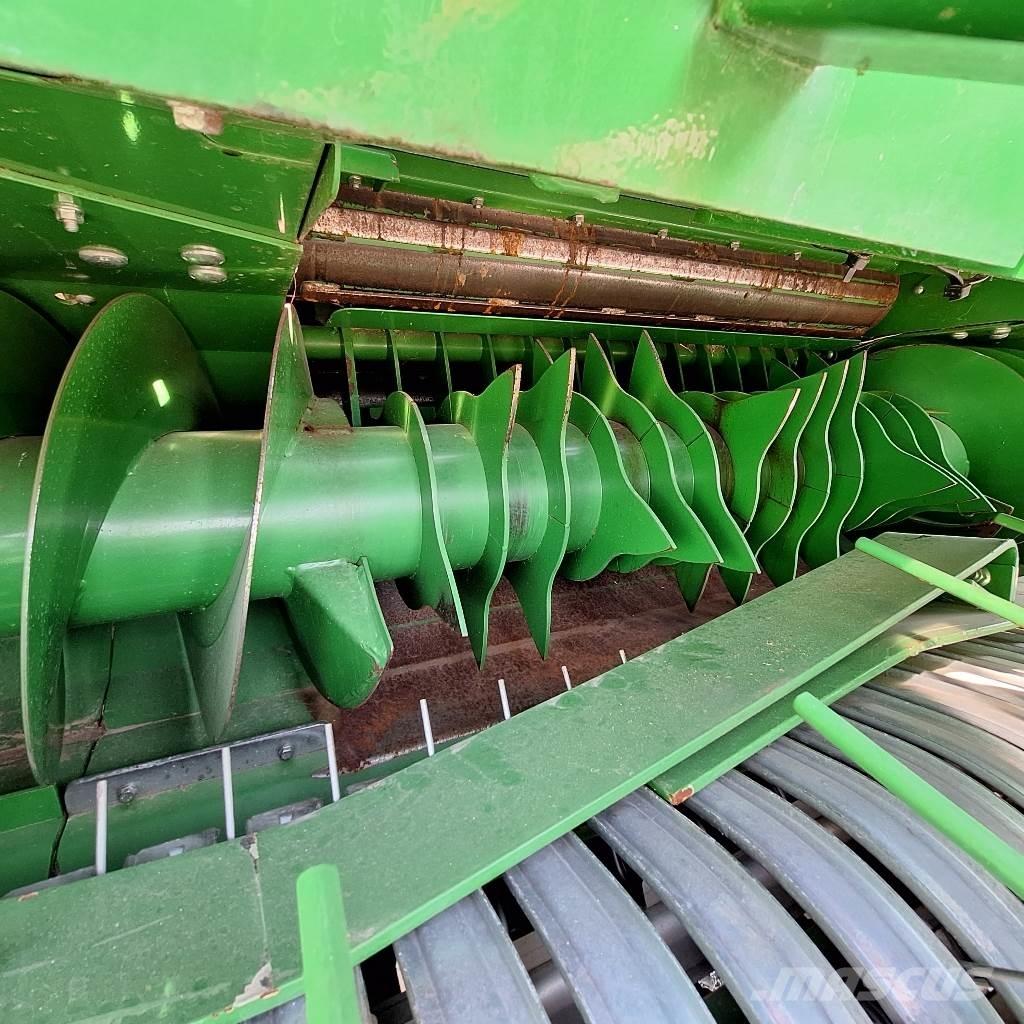 John Deere V 451 M Enfardadeira de rolos