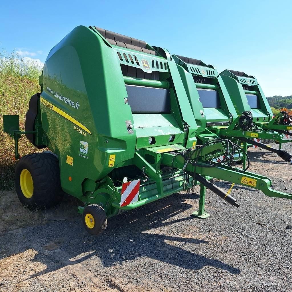 John Deere V 451 M Enfardadeira de rolos