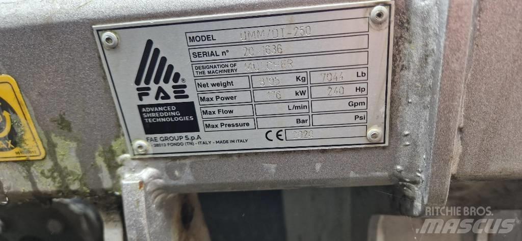 FAE UMM/DT-250 Turbo Desgalhadores