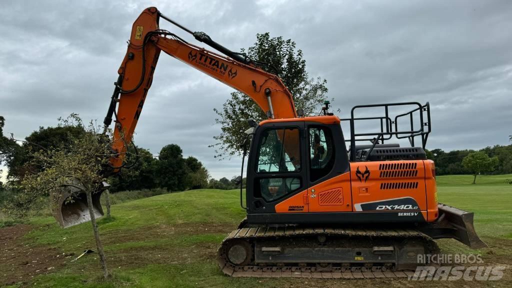 Doosan DX140LC-5 Escavadoras de rastos