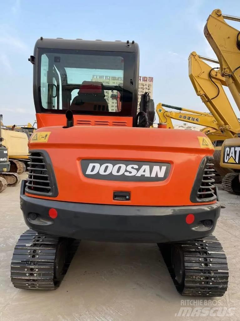 Doosan DX60 Escavadoras de rastos