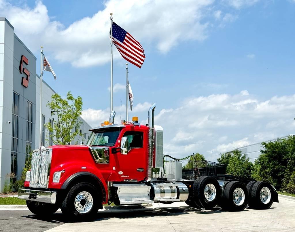 Kenworth W 990 Tractores (camiões)