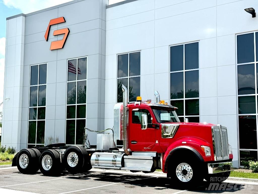 Kenworth W 990 Tractores (camiões)