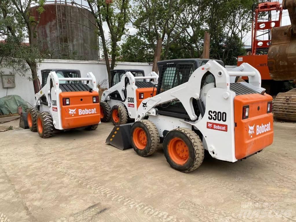 Bobcat S 130 Carregadoras de direcção deslizante