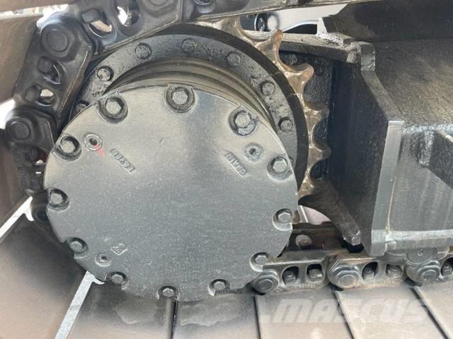 Hitachi ZX 135 UR Escavadoras de rastos