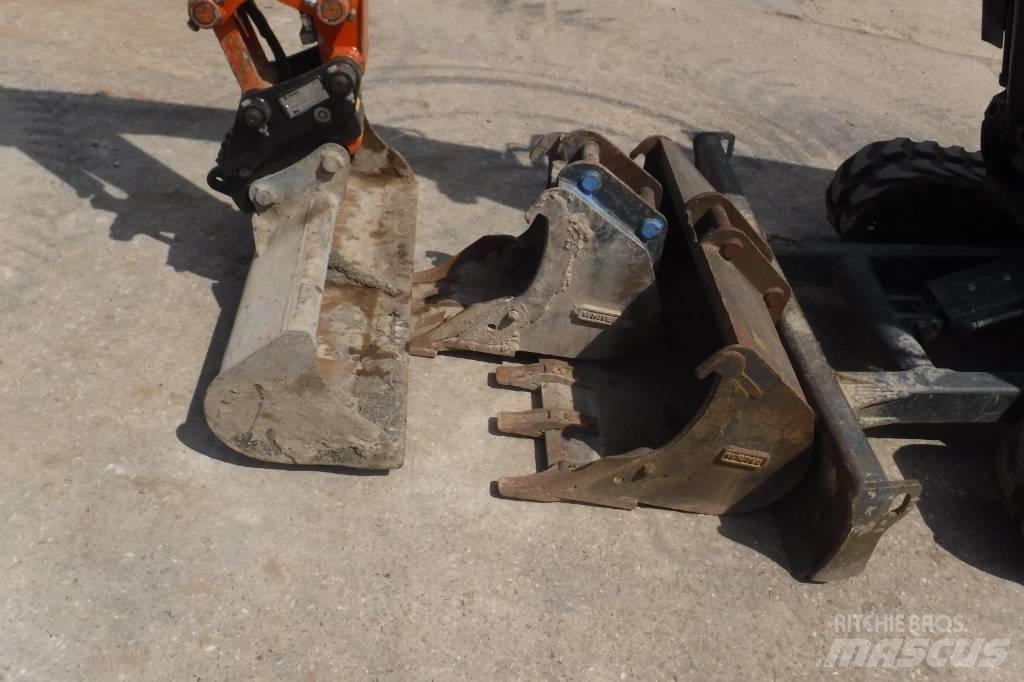 Hitachi ZX 33 U-6 Mini Escavadoras <7t
