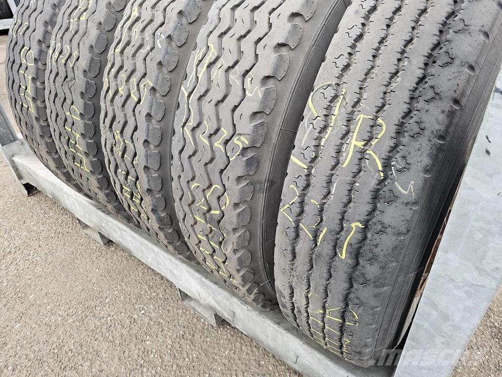 Uniroyal 9 R 22.5 Semi Reboques Articulados