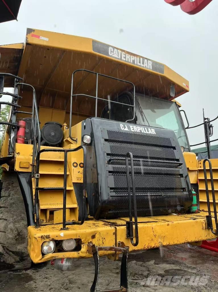 CAT 773 F Camiőes dumper basculantes rígidos
