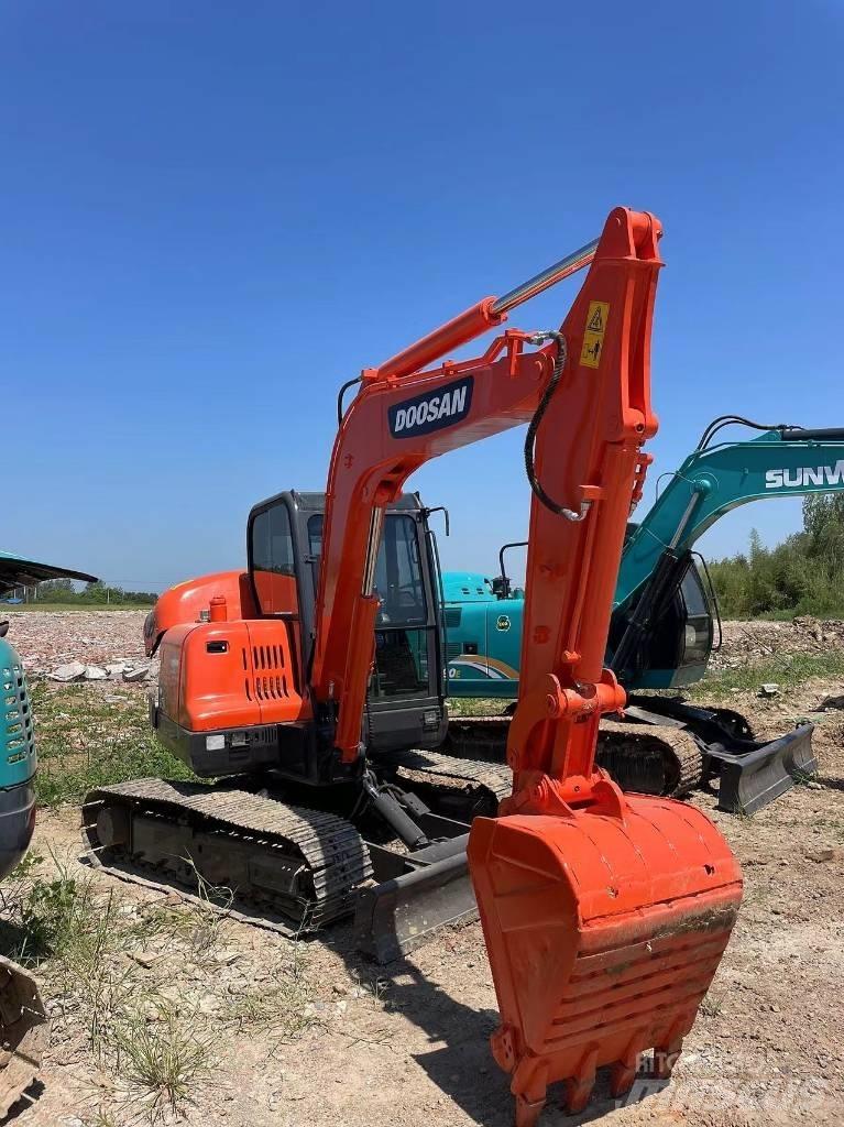 Doosan DX60 Escavadoras de rastos