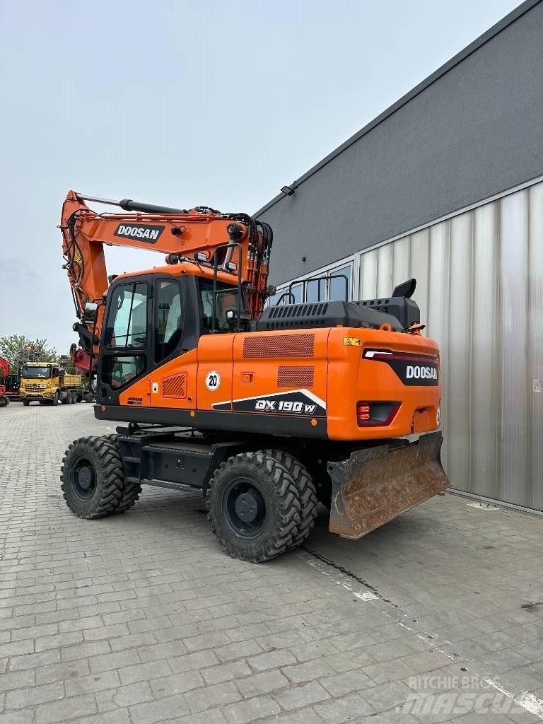 Doosan DX 190 W-7 Escavadoras de rodas