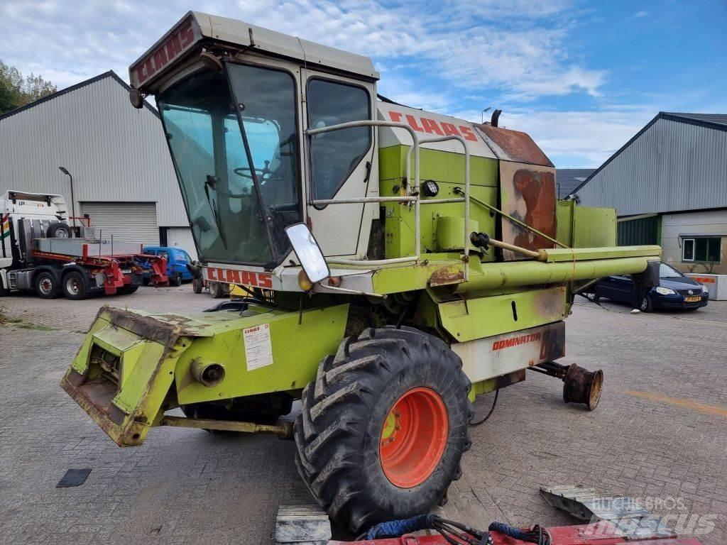 CLAAS 68s Ceifeiras debulhadoras