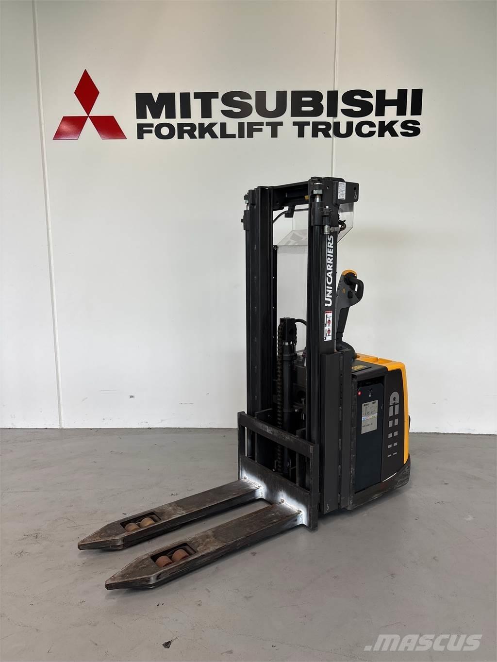 Atlet PSP160 Self propelled stackers
