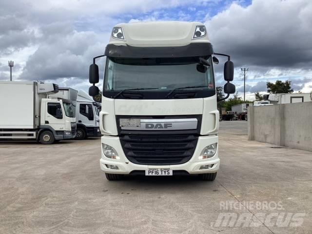 DAF CF 370 Camiões de chassis e cabine